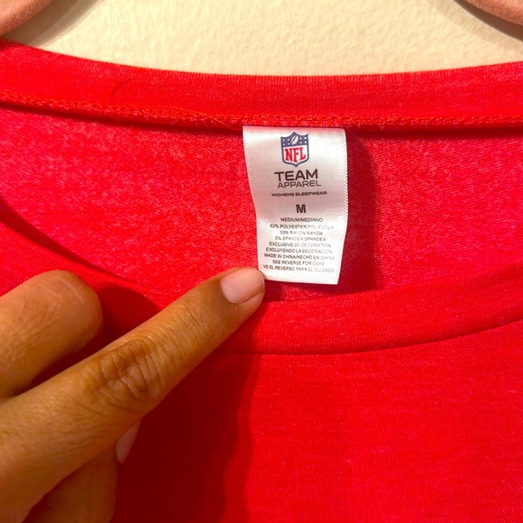 Unisex Licensed NFL Team Apparel Red & White 49ers Crew Neck Top sz L NEW NWT - Picture 3 of 9